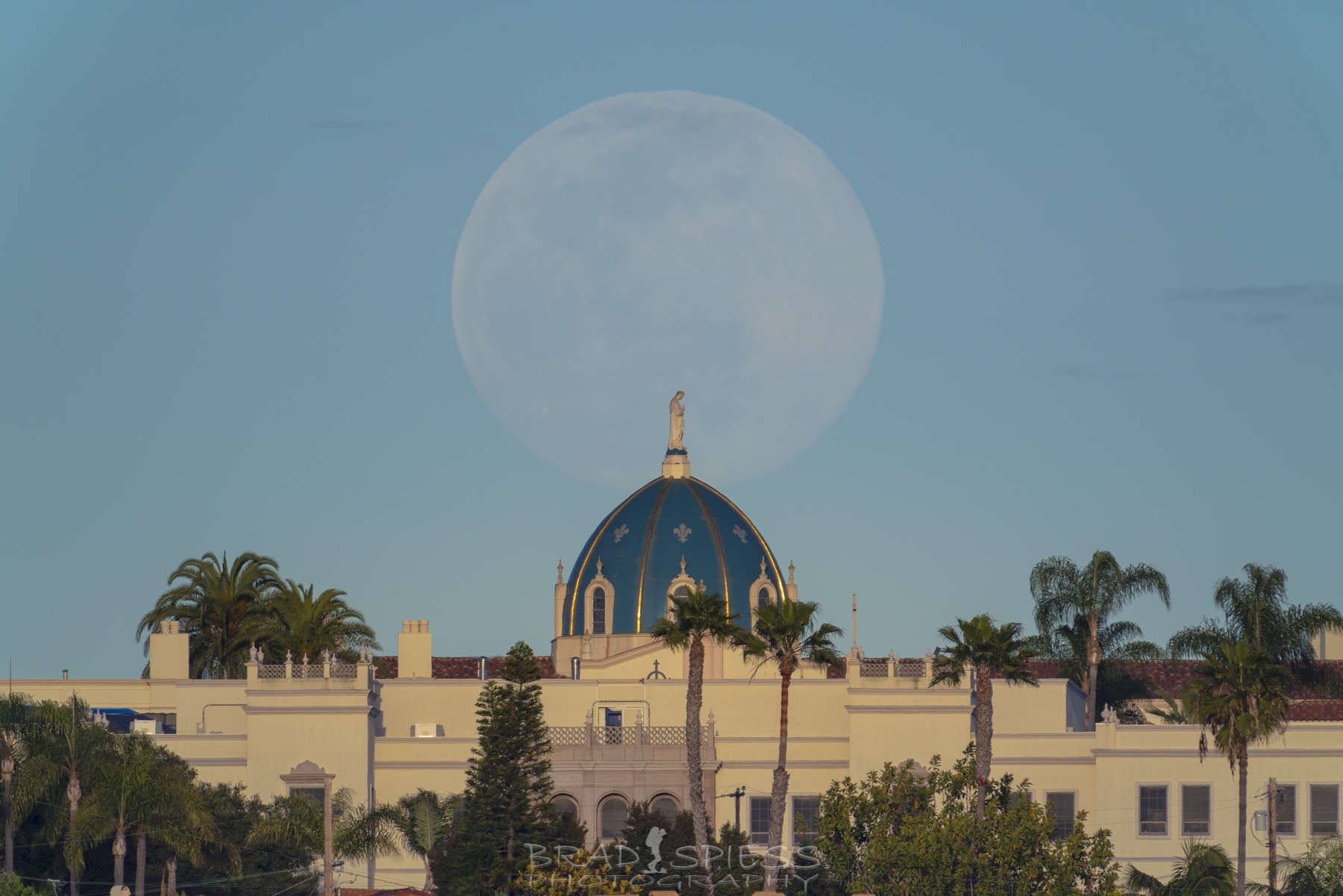 Full Moon at 1200 mm